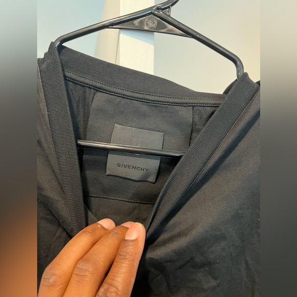 Brand New Givenchy Reflective Logo T-Shirt - Picture 3 of 7